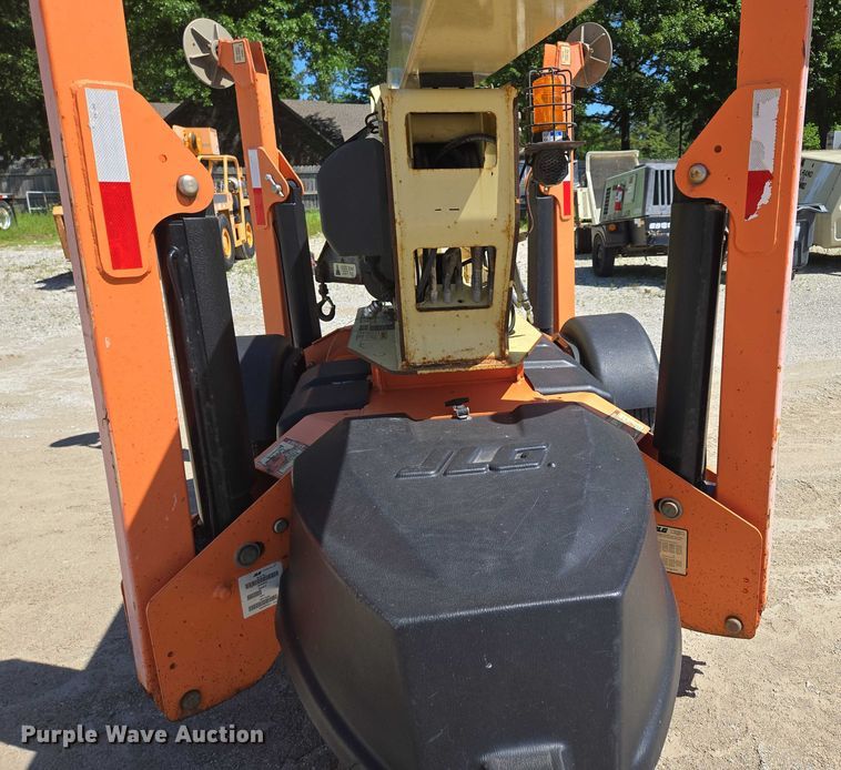 image for item ED1999 2013 JLG T500J boom lift