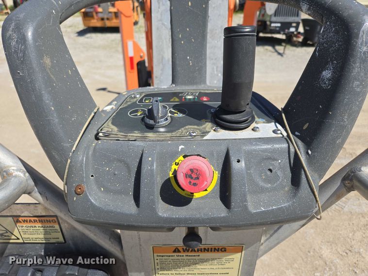 image for item ED1999 2013 JLG T500J boom lift