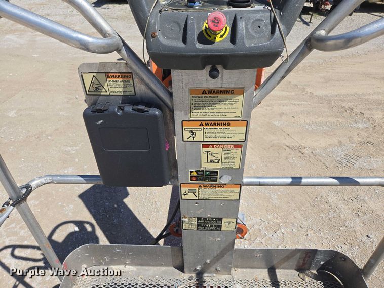 image for item ED1999 2013 JLG T500J boom lift