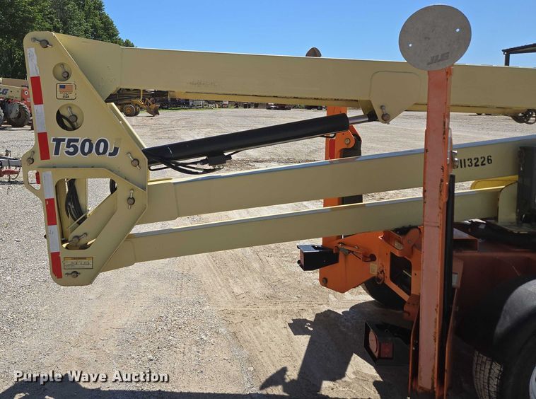 image for item ED1999 2013 JLG T500J boom lift