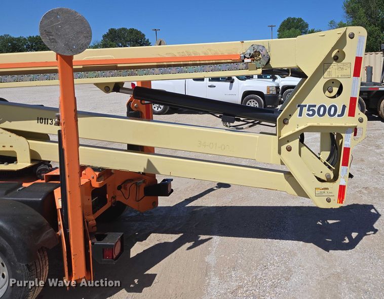 image for item ED1999 2013 JLG T500J boom lift