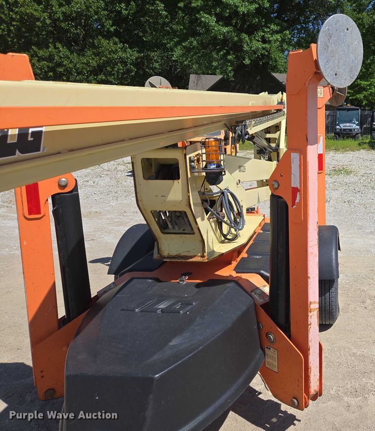 image for item ED1999 2013 JLG T500J boom lift