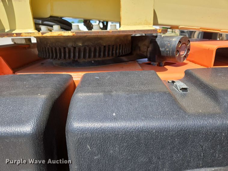 image for item ED1999 2013 JLG T500J boom lift