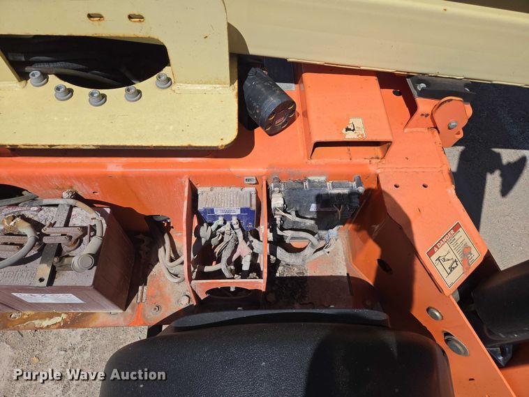 image for item ED1999 2013 JLG T500J boom lift