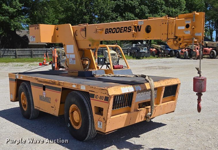 image for item ED2000 1994 Broderson IC-80-2D crane
