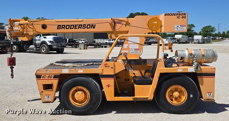 image for item ED2000 1994 Broderson IC-80-2D crane