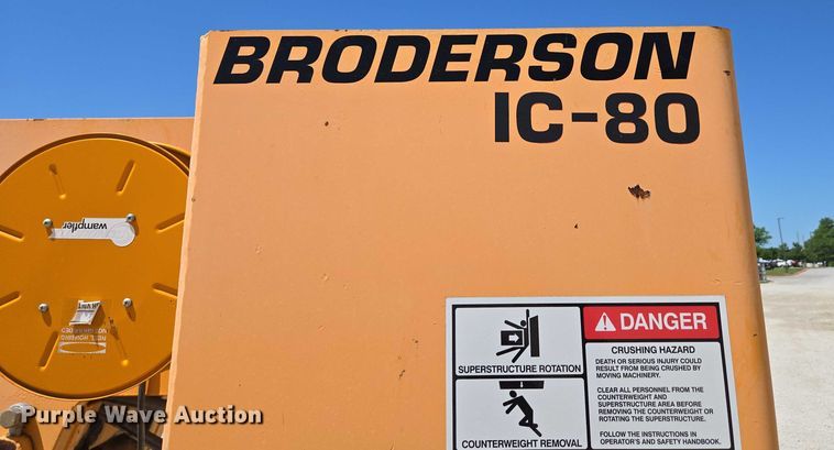 image for item ED2000 1994 Broderson IC-80-2D crane