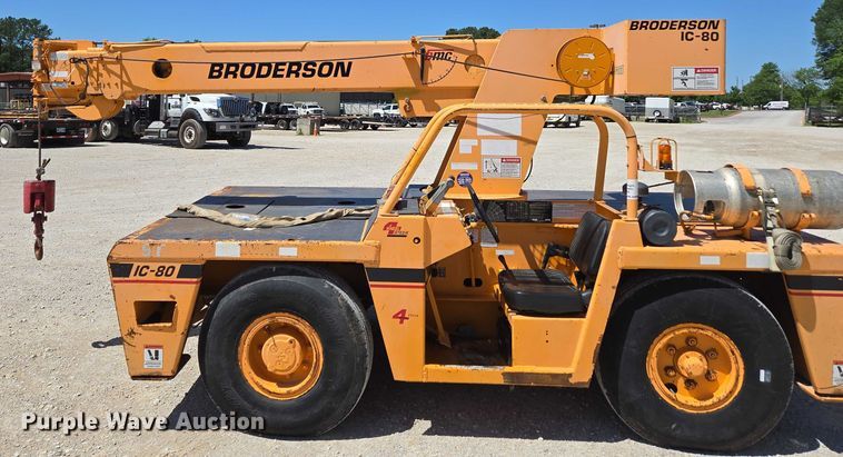 image for item ED2000 1994 Broderson IC-80-2D crane