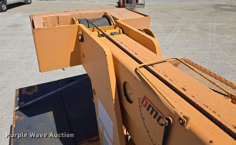 image for item ED2000 1994 Broderson IC-80-2D crane