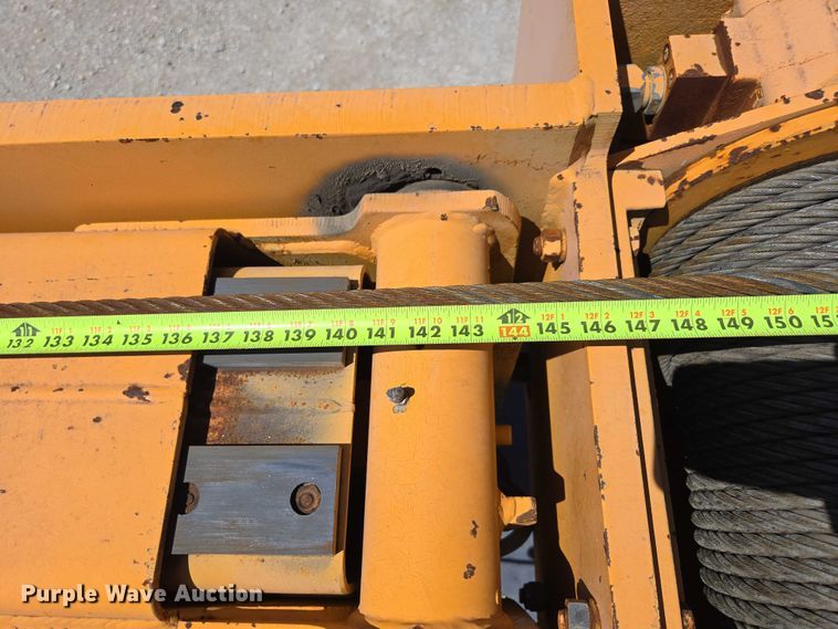 image for item ED2000 1994 Broderson IC-80-2D crane