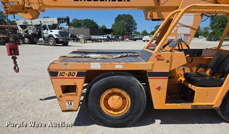 image for item ED2000 1994 Broderson IC-80-2D crane