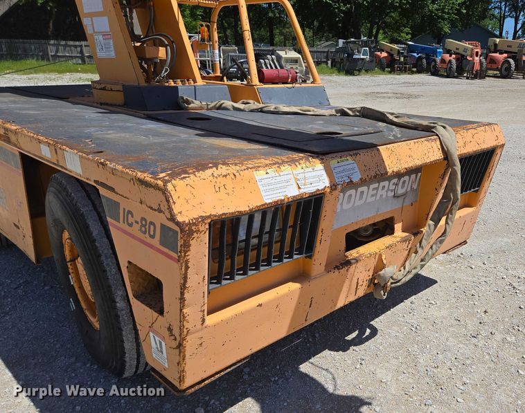 image for item ED2000 1994 Broderson IC-80-2D crane