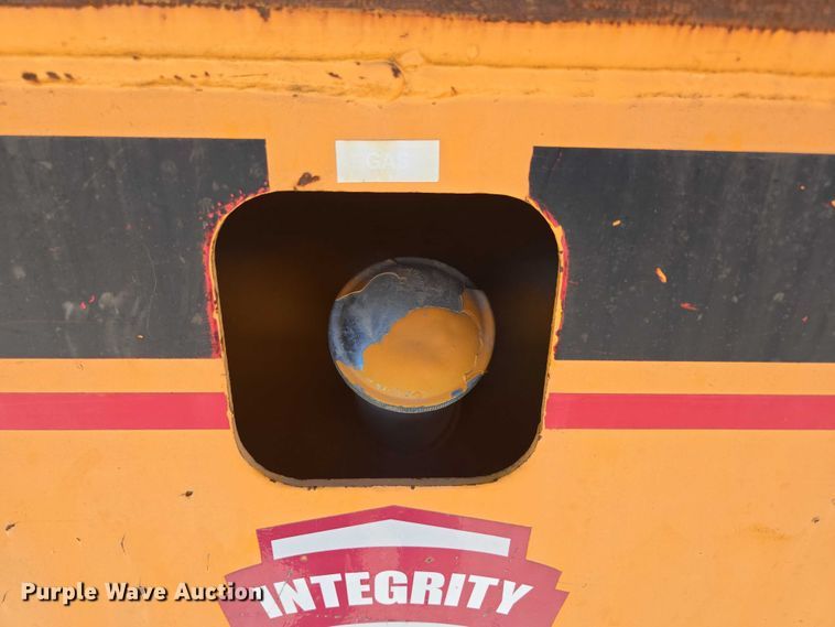 image for item ED2000 1994 Broderson IC-80-2D crane