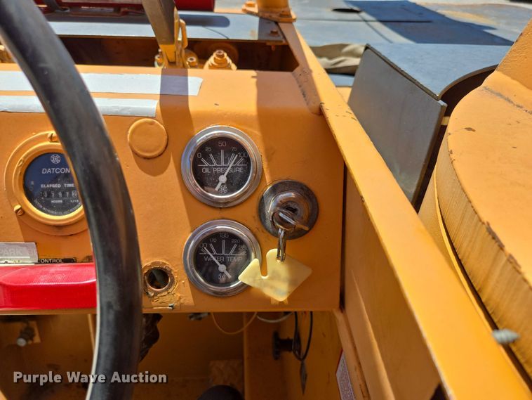 image for item ED2000 1994 Broderson IC-80-2D crane