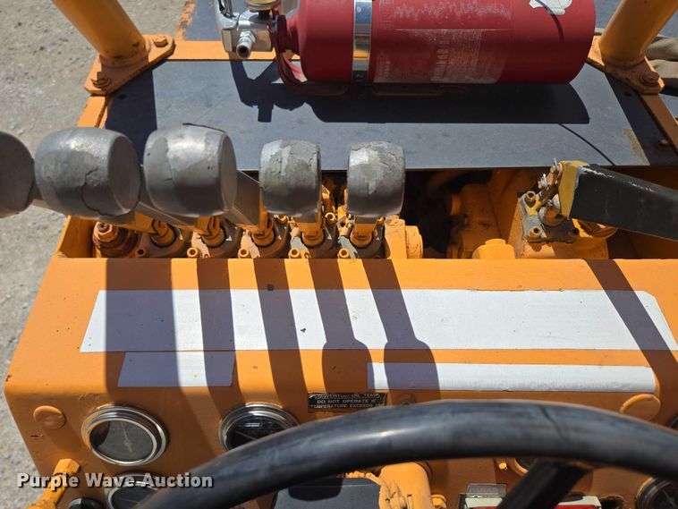 image for item ED2000 1994 Broderson IC-80-2D crane