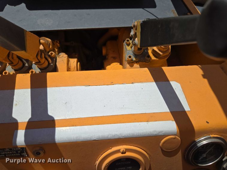 image for item ED2000 1994 Broderson IC-80-2D crane