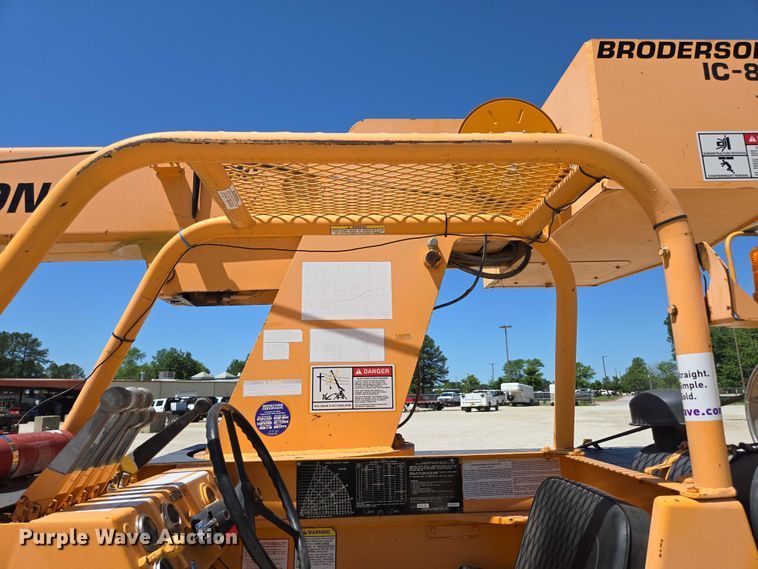 image for item ED2000 1994 Broderson IC-80-2D crane