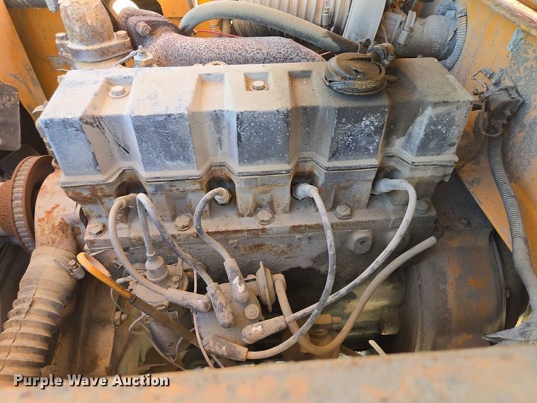 image for item ED2000 1994 Broderson IC-80-2D crane