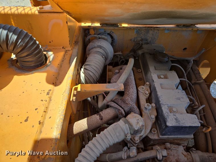 image for item ED2000 1994 Broderson IC-80-2D crane