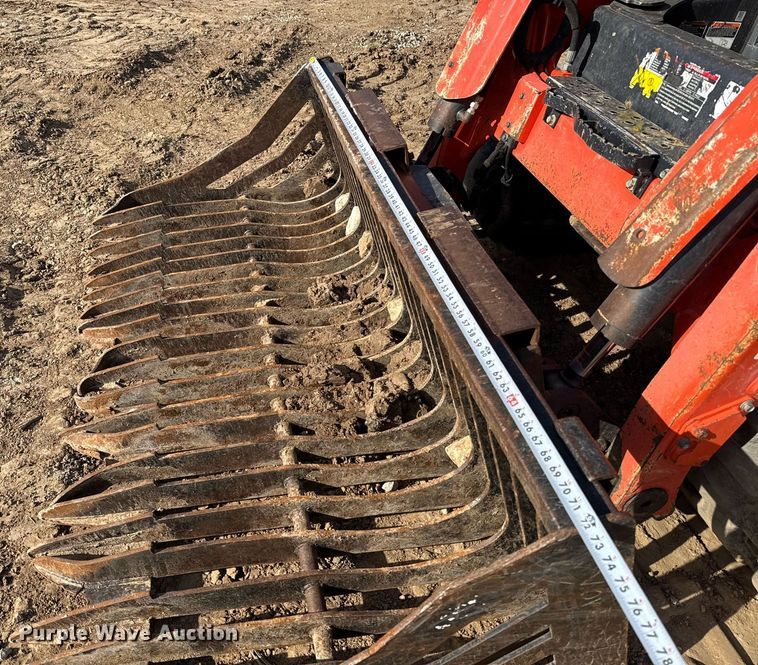 image for item ED5598 2020 Kubota SVL97-2 tracked skid steer loader