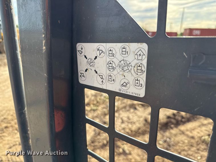 image for item ED5598 2020 Kubota SVL97-2 tracked skid steer loader