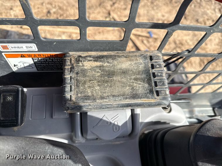 image for item ED5598 2020 Kubota SVL97-2 tracked skid steer loader