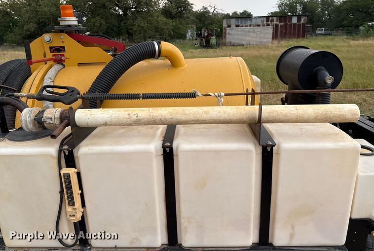 image for item ED5633 2021 Vermeer CV573GT vacuum excavator