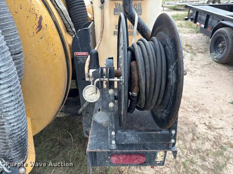 image for item ED5633 2021 Vermeer CV573GT vacuum excavator