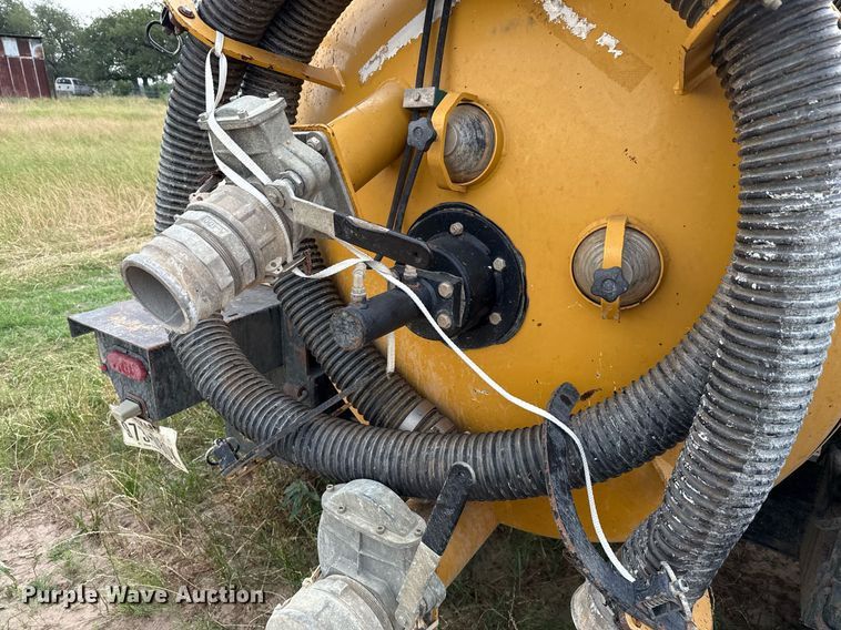 image for item ED5633 2021 Vermeer CV573GT vacuum excavator