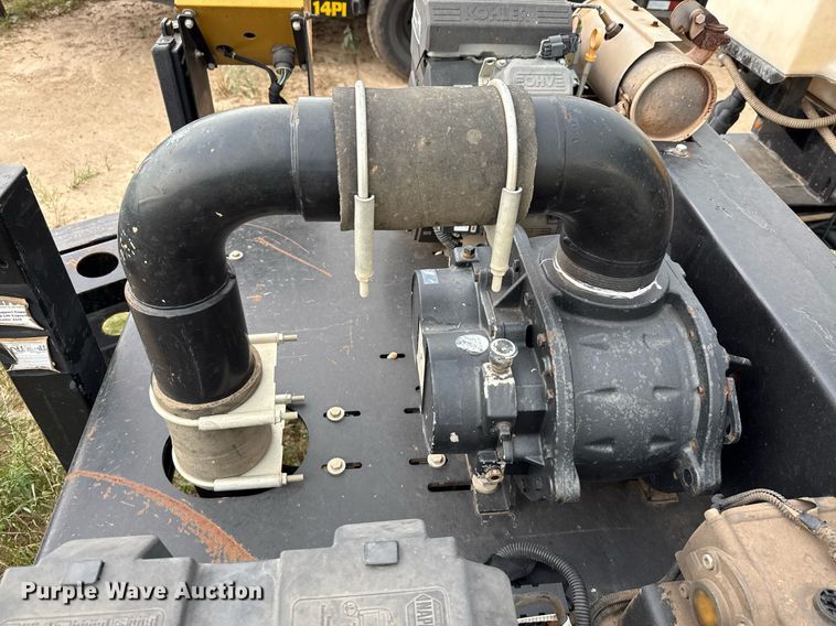 image for item ED5633 2021 Vermeer CV573GT vacuum excavator