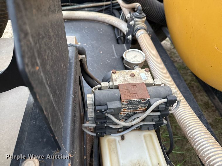 image for item ED5633 2021 Vermeer CV573GT vacuum excavator