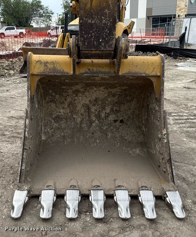 image for item ED5636 2023 Caterpillar 330GC excavator