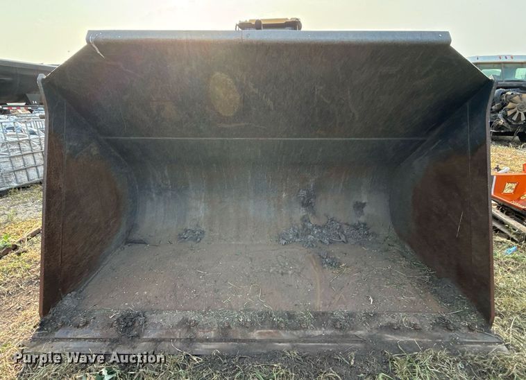 image for item ED5637 WB Case 821G wheel loader bucket