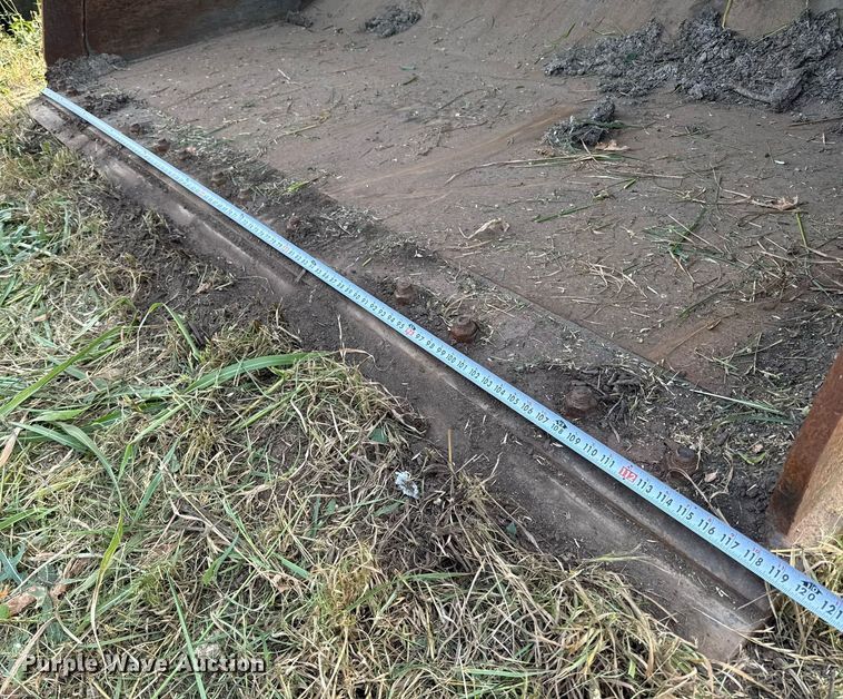 image for item ED5637 WB Case 821G wheel loader bucket