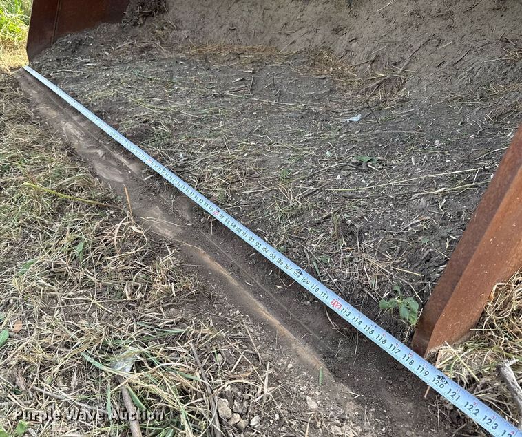 image for item ED5638 WB Case 821G wheel loader bucket