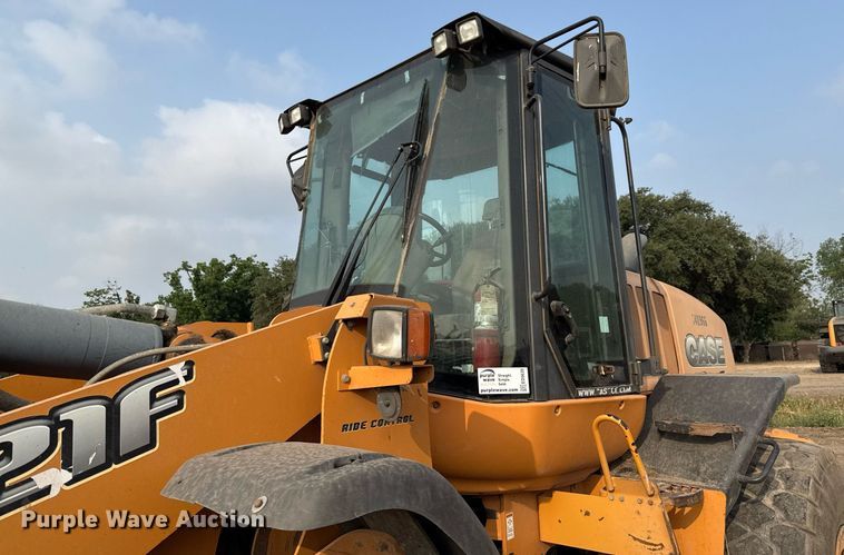 image for item ED5639 2014 Case 821F wheel loader