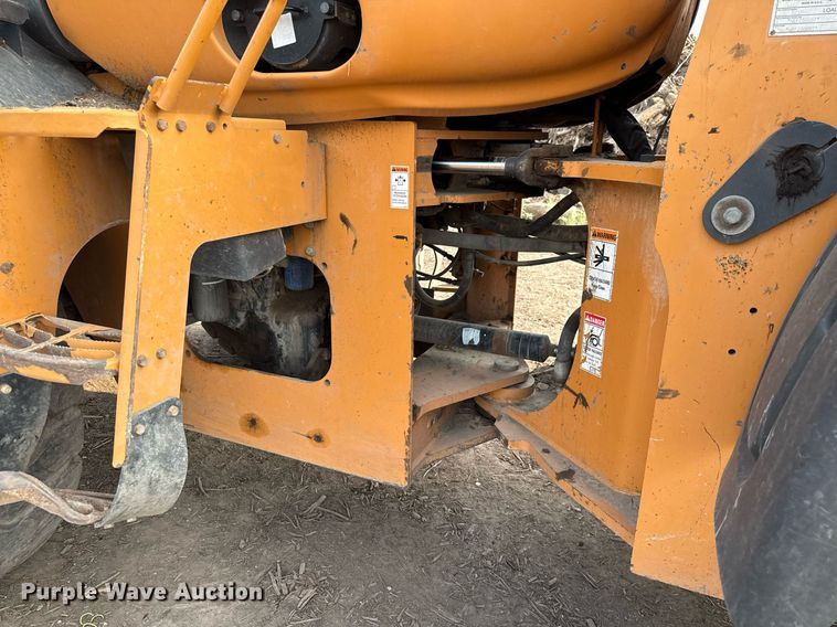 image for item ED5639 2014 Case 821F wheel loader