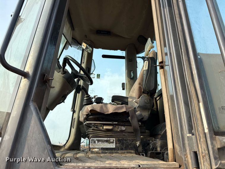 image for item ED5639 2014 Case 821F wheel loader