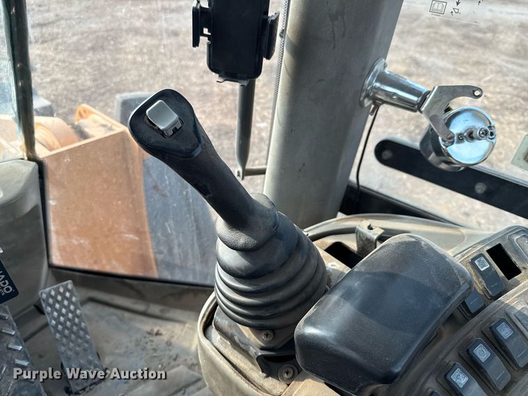 image for item ED5639 2014 Case 821F wheel loader