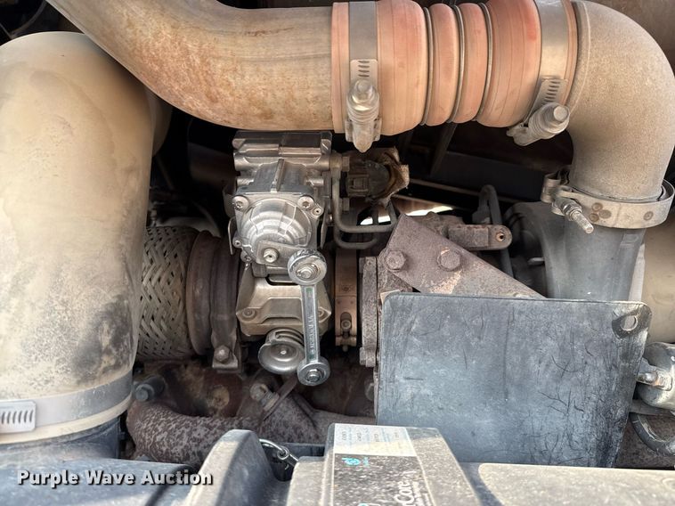 image for item ED5639 2014 Case 821F wheel loader