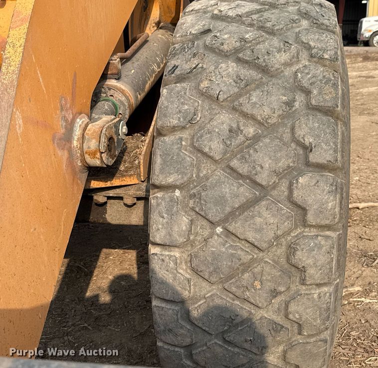 image for item ED5639 2014 Case 821F wheel loader