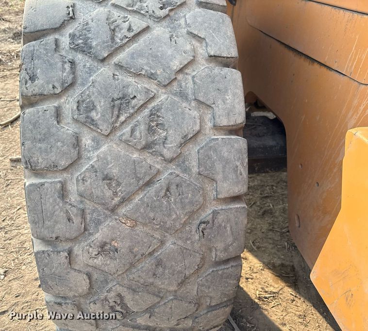 image for item ED5639 2014 Case 821F wheel loader