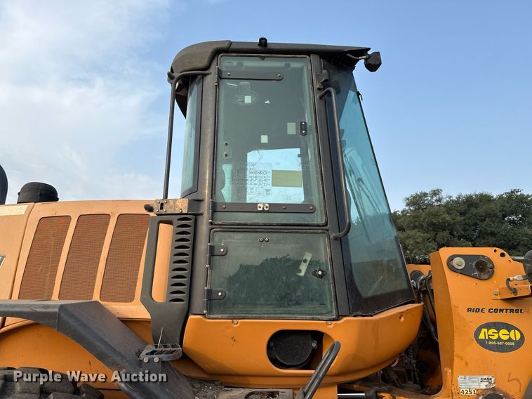 image for item ED5640 2016 Case 821F wheel loader
