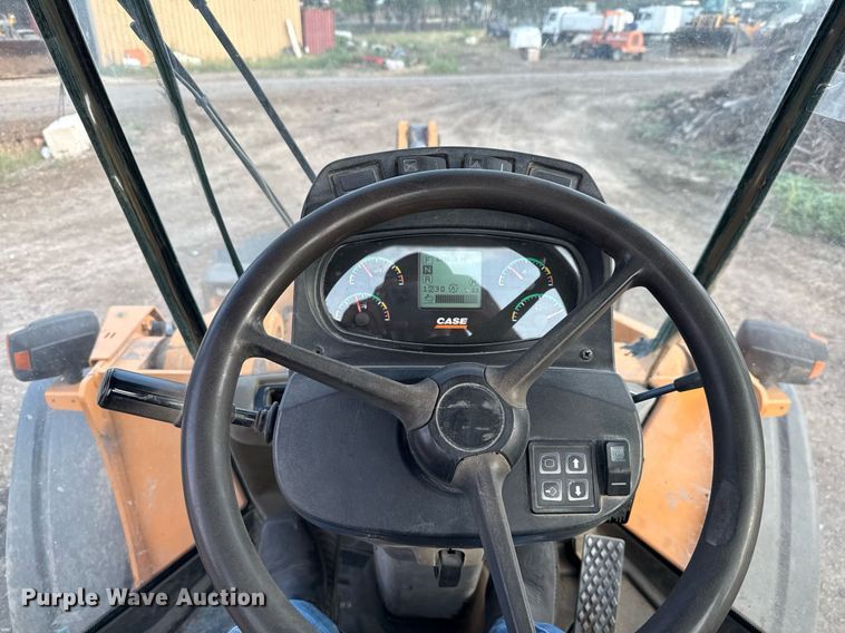 image for item ED5640 2016 Case 821F wheel loader