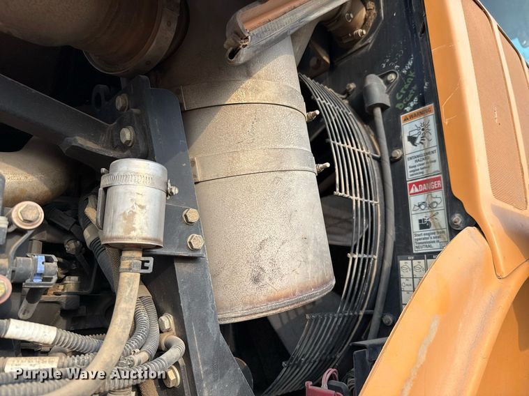 image for item ED5640 2016 Case 821F wheel loader