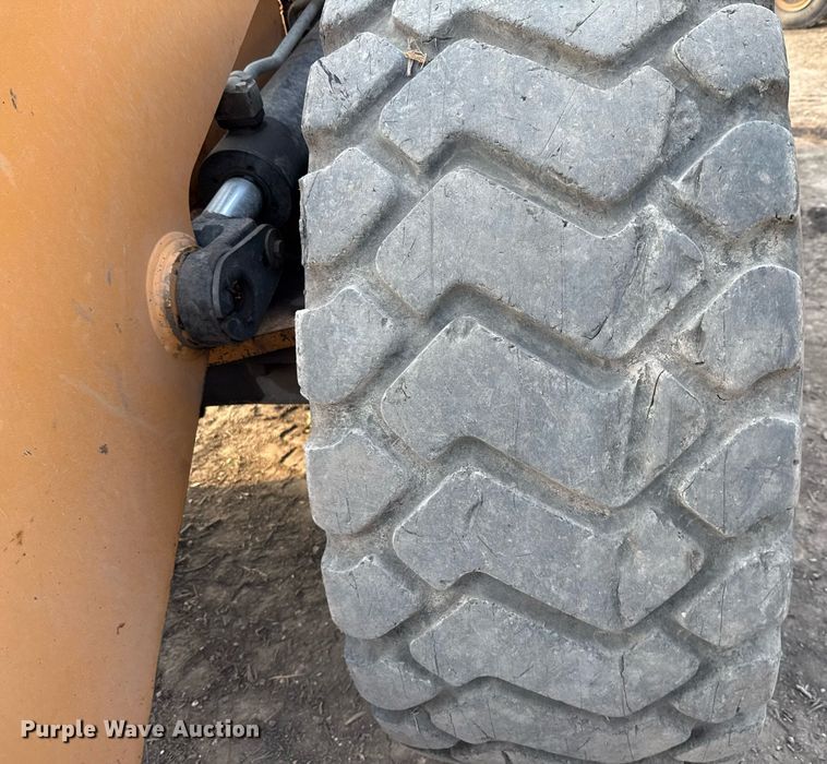 image for item ED5640 2016 Case 821F wheel loader