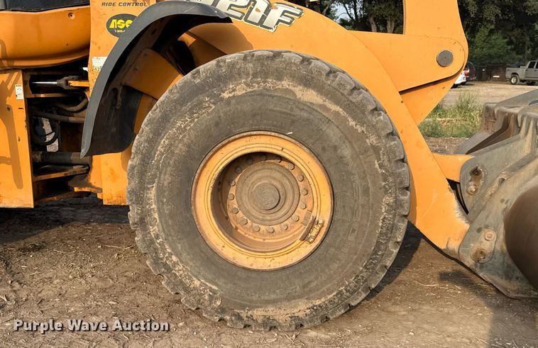 image for item ED5640 2016 Case 821F wheel loader