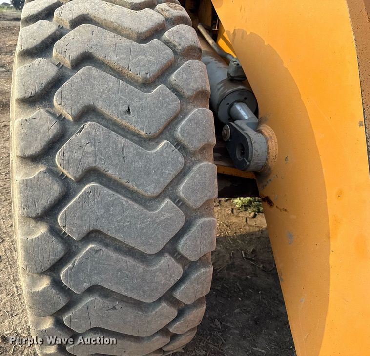image for item ED5640 2016 Case 821F wheel loader