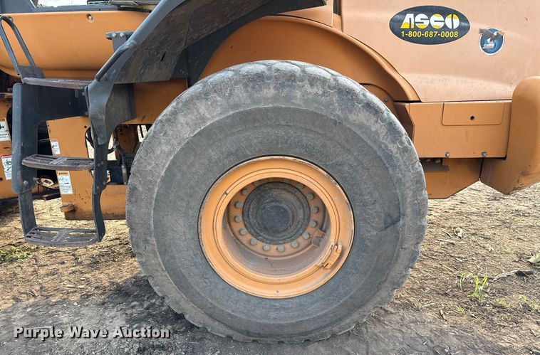 image for item ED5640 2016 Case 821F wheel loader