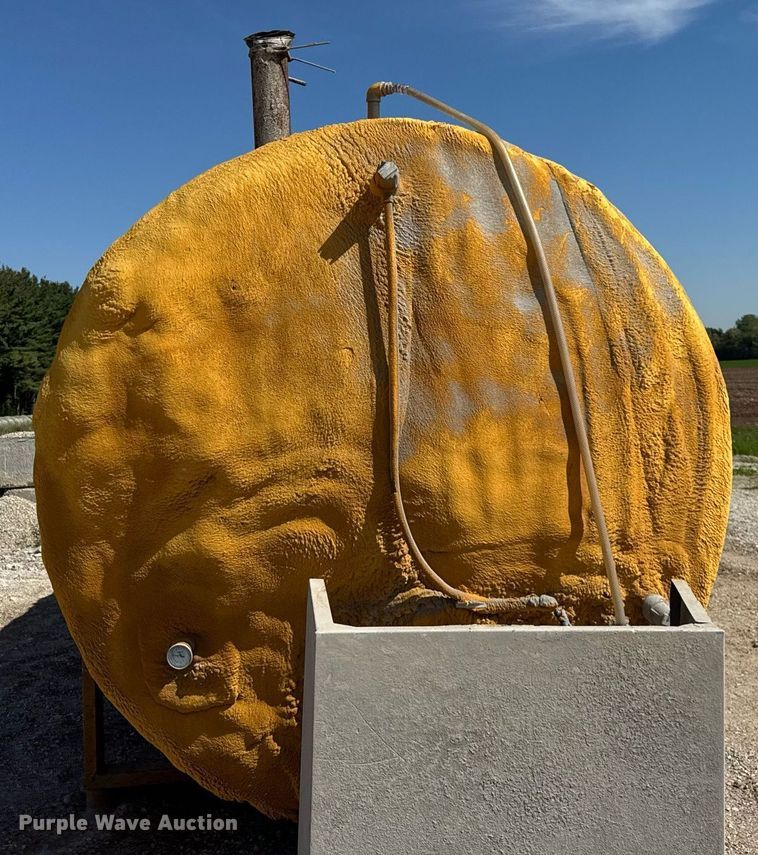 image for item EF1991 Insulated heated tank